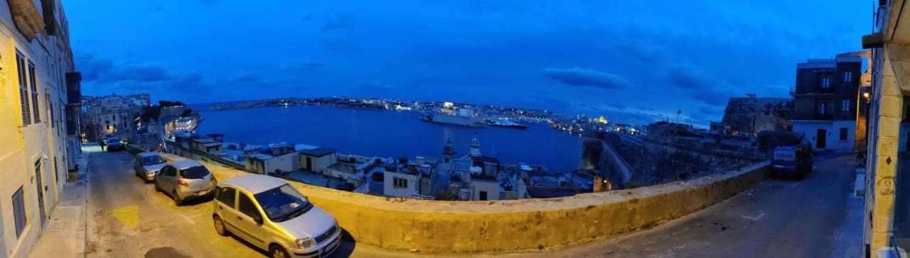 Oasis 22 Savynomad Harbour Residences Wow Views La La Valletta Esterno foto